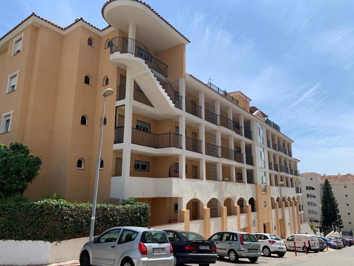 Апартаменты Tulipanes Benalmadena - Parking Privado Экстерьер фото
