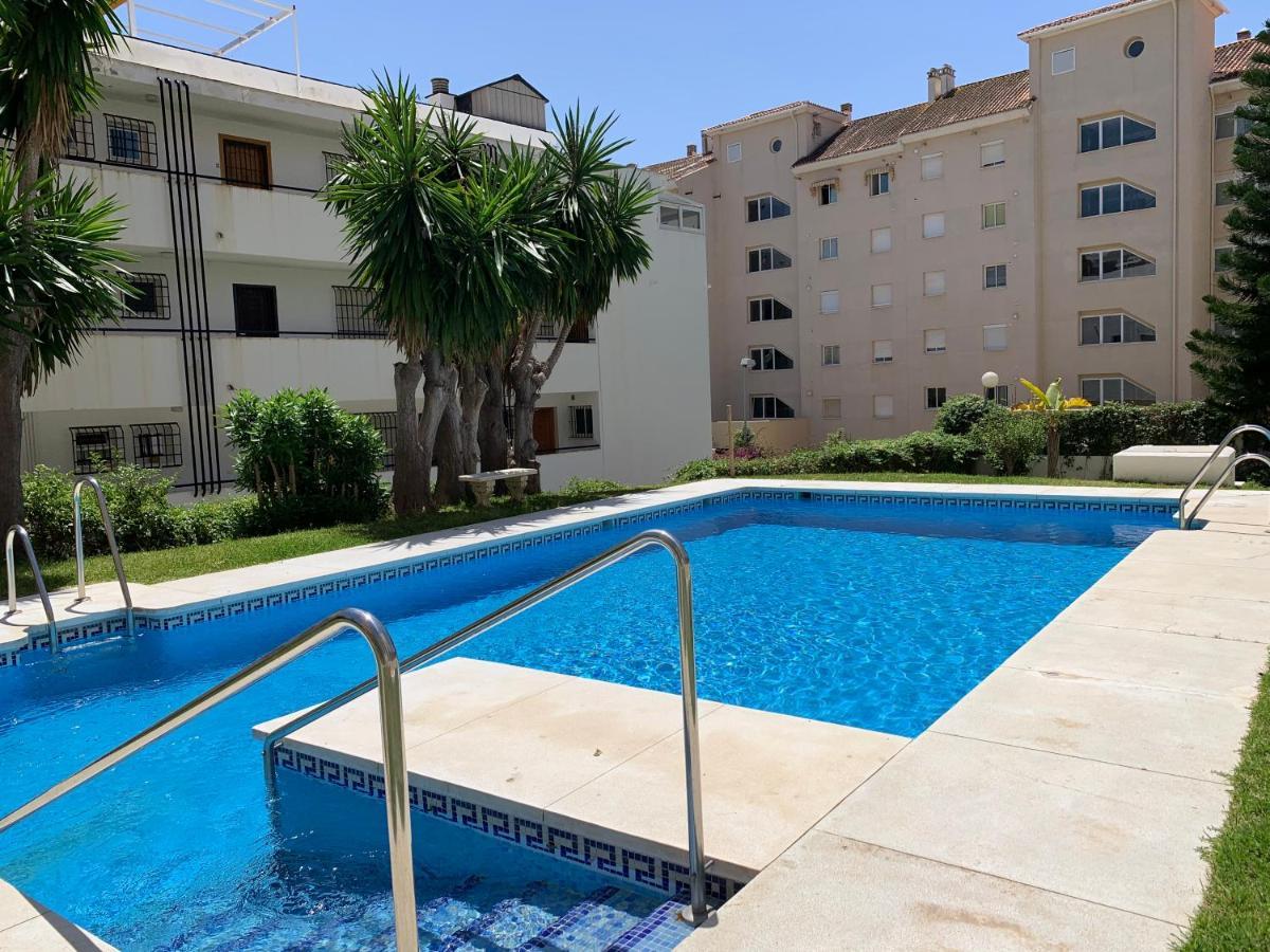 Апартаменты Tulipanes Benalmadena - Parking Privado Экстерьер фото