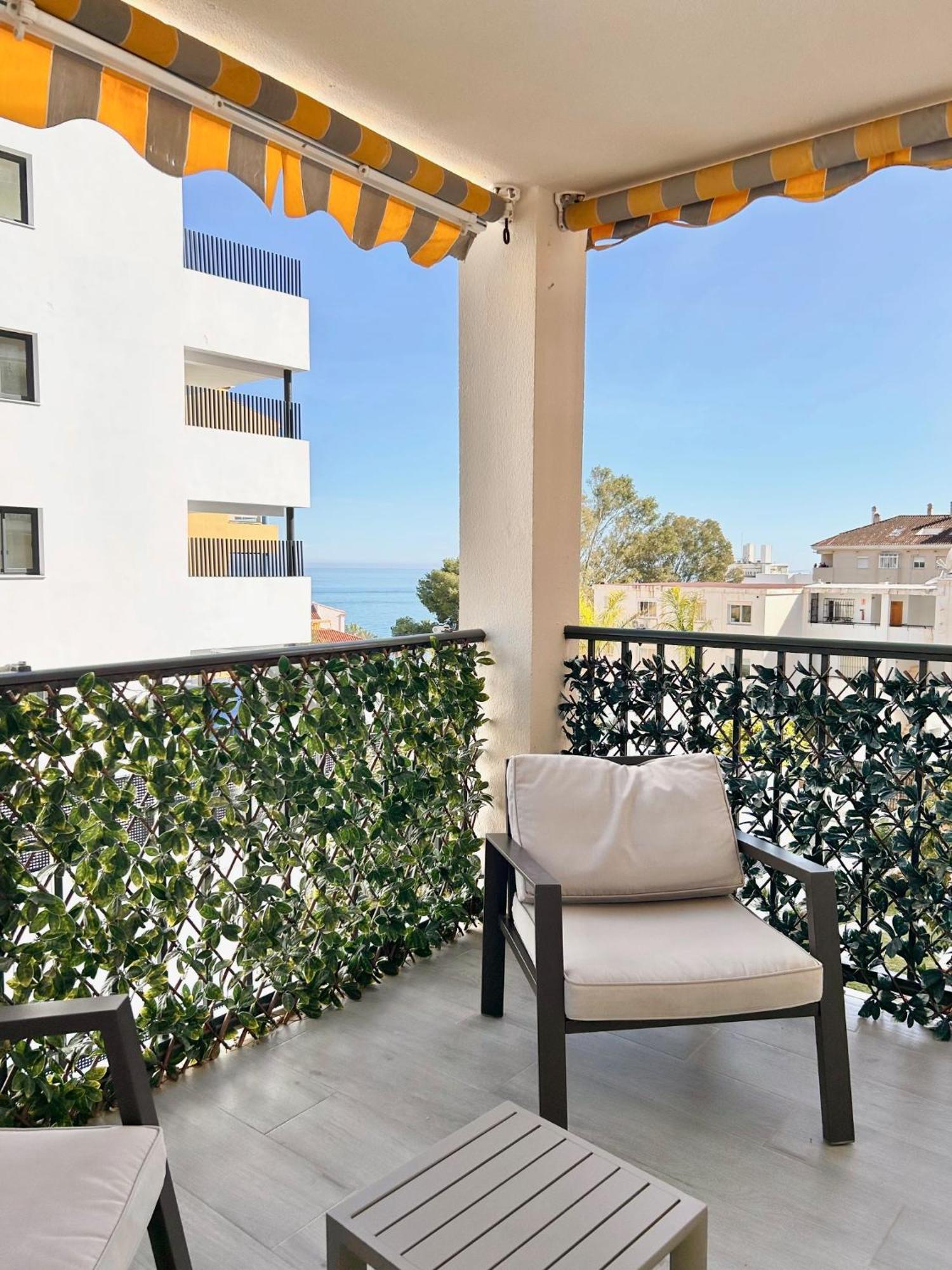 Апартаменты Tulipanes Benalmadena - Parking Privado Экстерьер фото