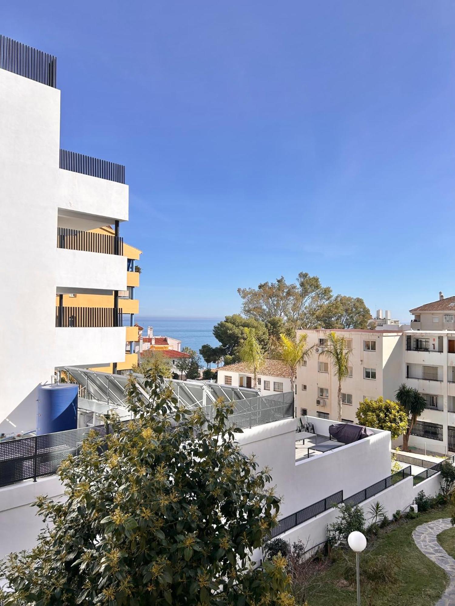 Апартаменты Tulipanes Benalmadena - Parking Privado Экстерьер фото